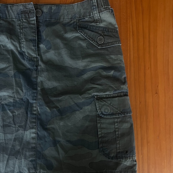 Vintage J Crew Camo Cargo Mini Skirt - Picture 2 of 6